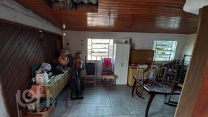 Image 12 - 895640