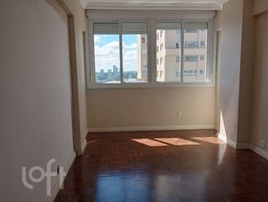 Image 6 - 895645