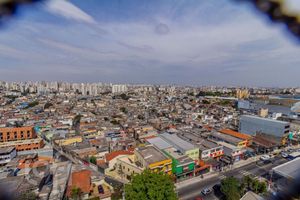 Image 10 - 895648