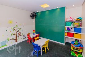 Image 36 - 895648