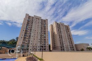 Image 32 - 895648