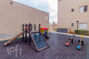 Image 30 - 895648