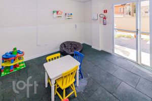 Image 37 - 895648