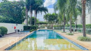 Image 17 - 895655