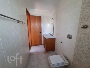 Image 9 - 895658