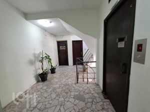 Image 36 - 895658