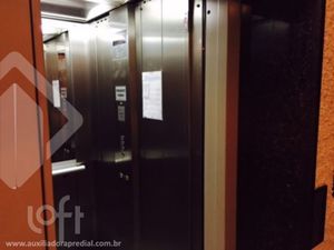 Image 2 - 895661