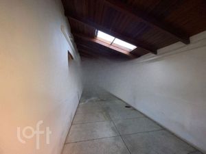 Image 8 - 895662