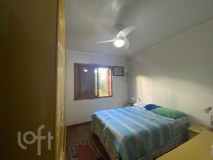 Image 1 - 895662