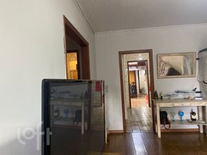 Image 4 - 895662