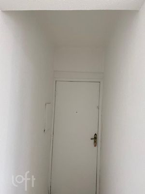 Image 3 - 895670