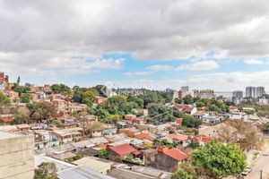 Image 37 - 895672