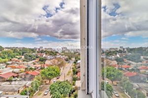 Image 61 - 895672