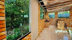 Image 21 - 895676