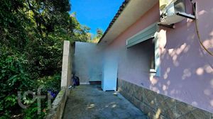 Image 30 - 895676
