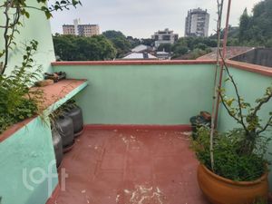 Image 16 - 895677