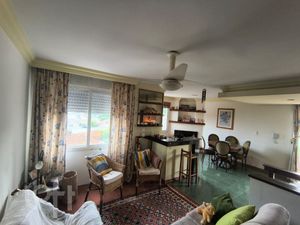 Image 13 - 895677