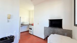 Image 31 - 895679