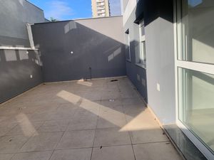 Image 7 - 895681