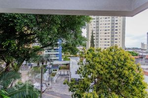 Image 30 - 895693
