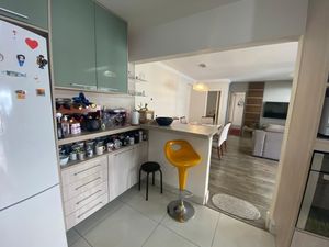 Image 18 - 895694