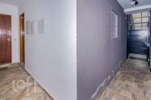 Image 18 - 895695