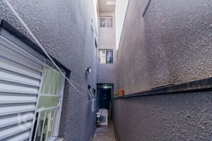 Image 11 - 895695