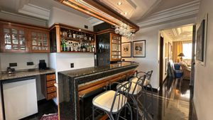 Image 25 - 895697