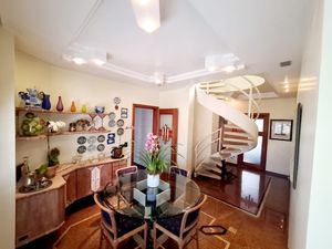 Image 3 - 895697
