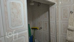 Image 14 - 895710
