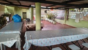 Image 19 - 895710