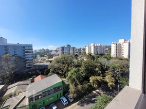 Image 14 - 895712