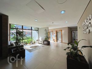 Image 34 - 895712