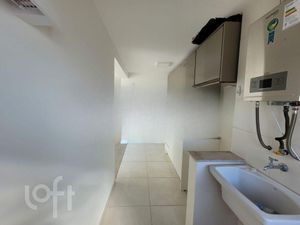 Image 3 - 895712