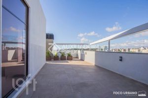 Image 21 - 895712