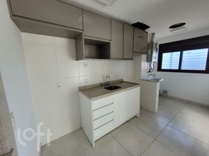 Image 4 - 895712