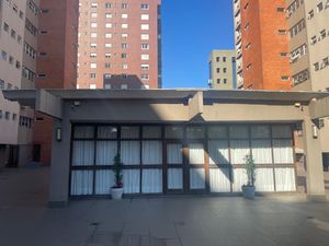 Image 12 - 895713