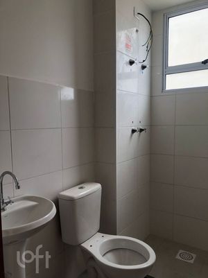 Image 4 - 895717