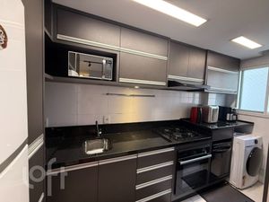 Image 3 - 895720