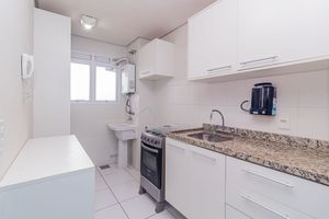 Image 21 - 895721