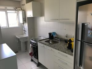 Image 12 - 895721