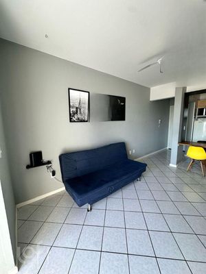 Image 3 - 895722