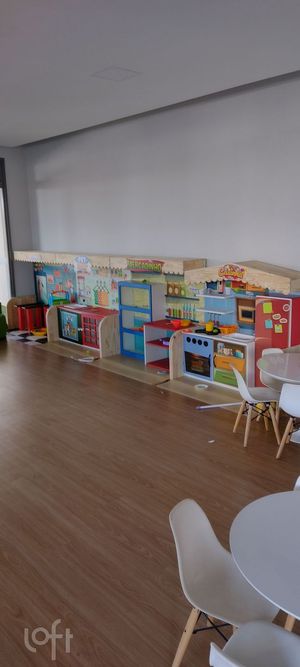 Image 13 - 895723