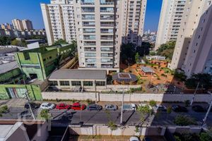 Image 14 - 895732