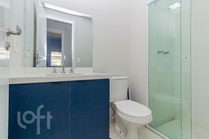 Image 19 - 895732
