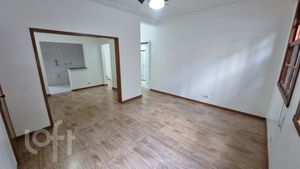 Image 1 - 895737