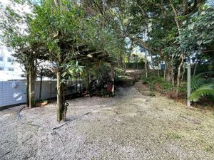 Image 31 - 895738
