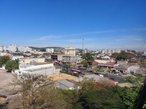 Image 6 - 895772