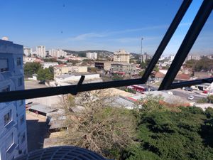 Image 9 - 895772