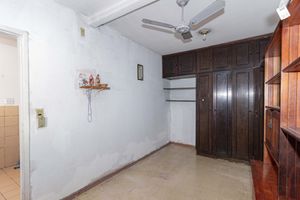 Image 15 - 895775